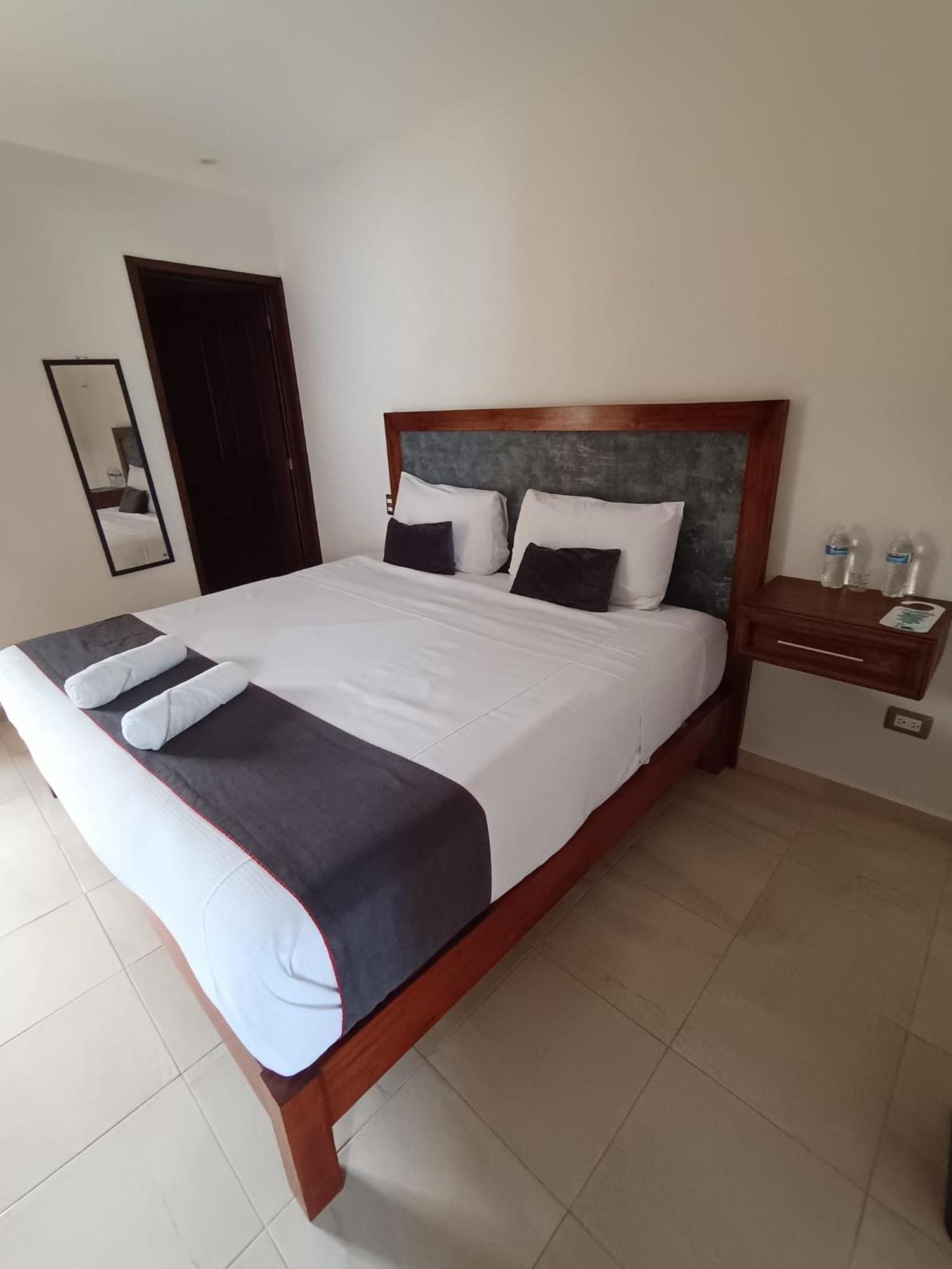 Hotel Beach Don Gonzalo Celestun Exterior foto